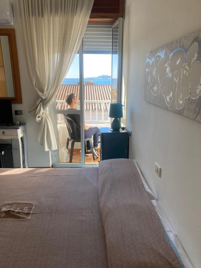Hotel L'Ancora ラ・カレッタ エクステリア 写真